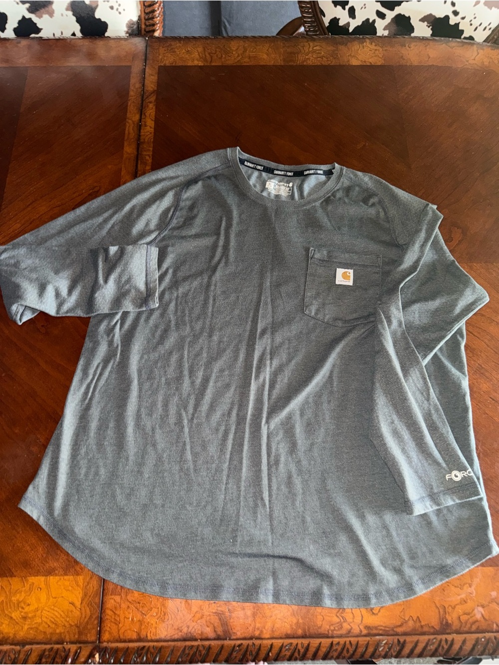 Carhartt | Women’s Gray Longsleeve Pocket T-Shirt